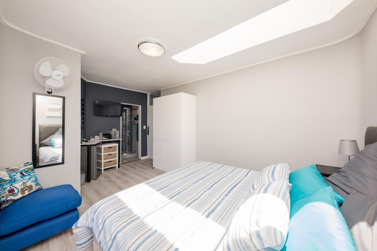 Big Blue Accommodation Bloubergstrand Exteriér fotografie